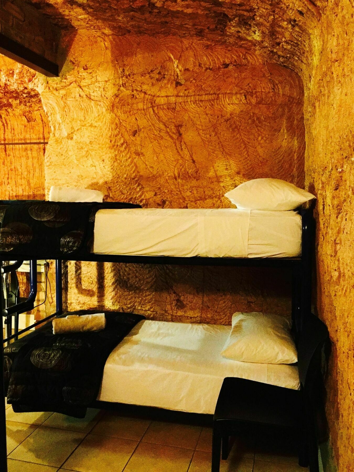 The Lookout Cave Underground Motel Кубер-Педи Экстерьер фото